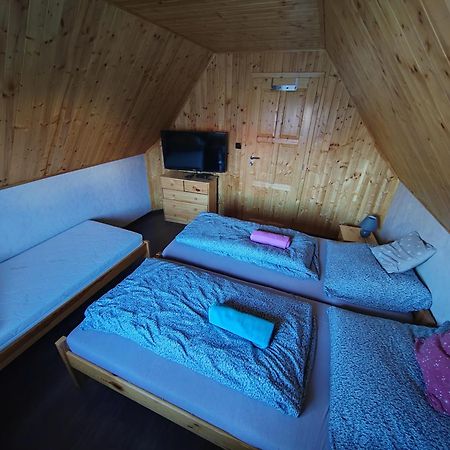 Chata Osmicka Zlaté Hory Екстериор снимка